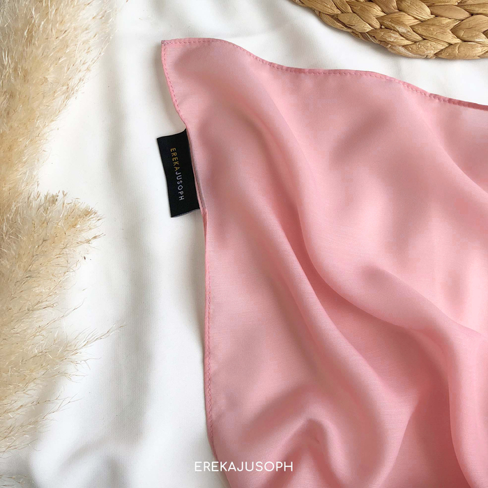 LILY BAWAL - ROSE TEA