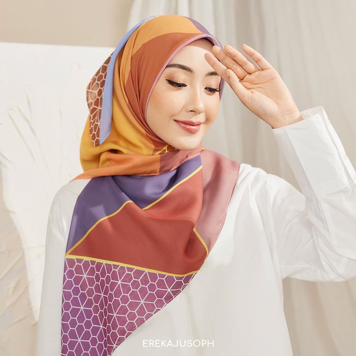 LUCIA BAWAL - 04