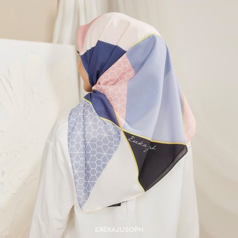 LUCIA BAWAL - 06