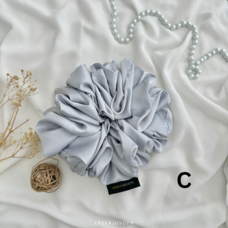 SATIN SCRUNCHIE C - (SC)