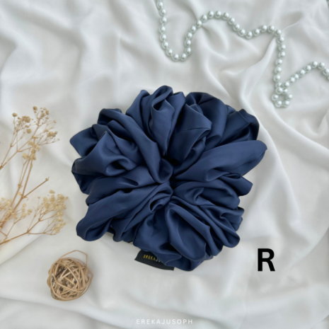 SATIN SCRUNCHIE R - (SR)